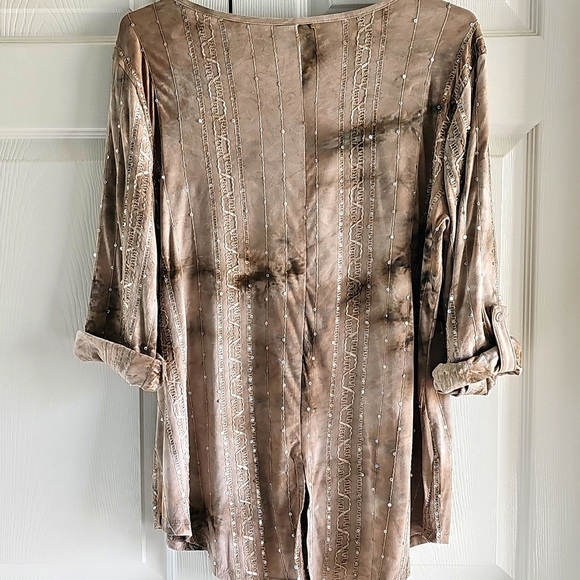 DressBarn Tie Dye Tunic V Neck w 3 Button Neckline, Sequins, Tab Sleeves L EUC - Picture 5 of 16
